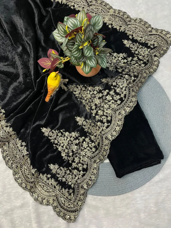 Beautiful Designer Winter Special Saree Presenting